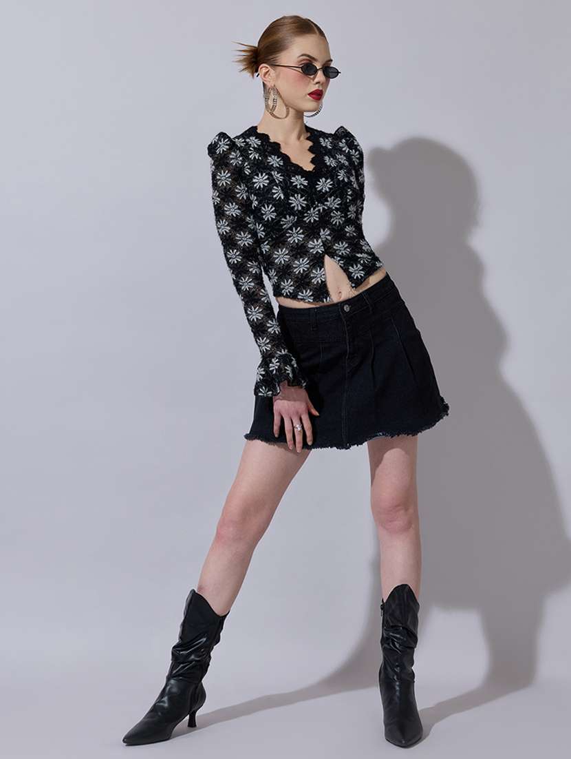 women self designed puff sleeve crop top - 22321951 -  Standard Image - 4