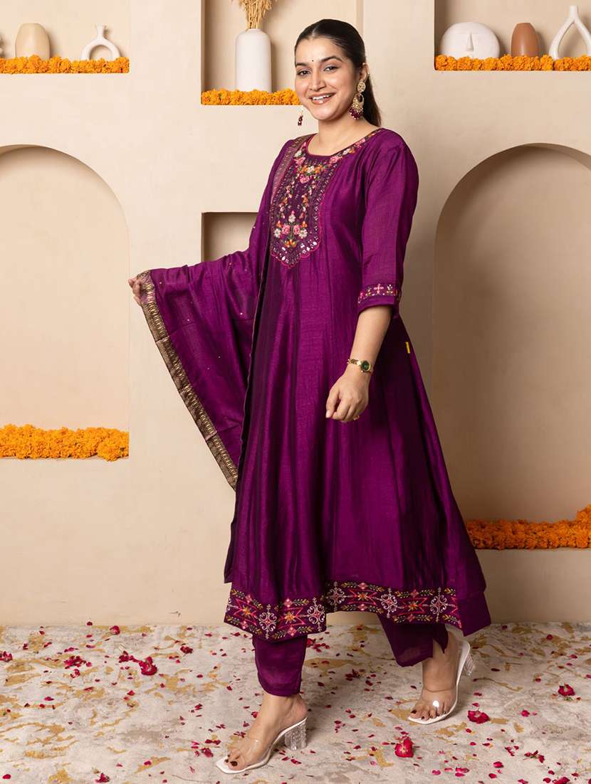 women solid with work three quarter sleeve kurta pant with dupatta set - 22322155 -  Standard Image - 1