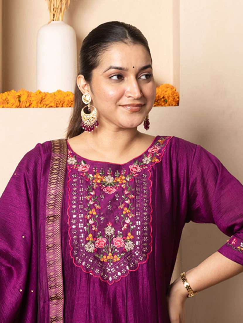 women solid with work three quarter sleeve kurta pant with dupatta set - 22322155 -  Standard Image - 4