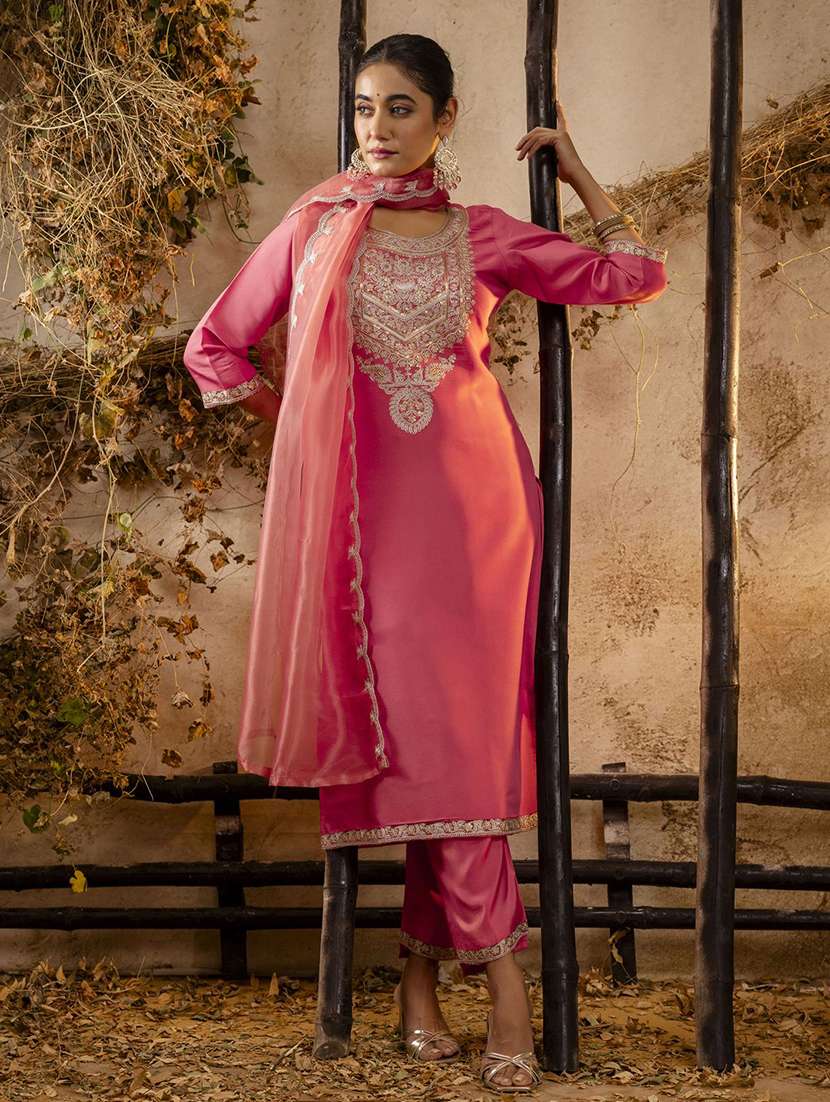 women solid with work three quarter sleeve kurta pant with dupatta set
