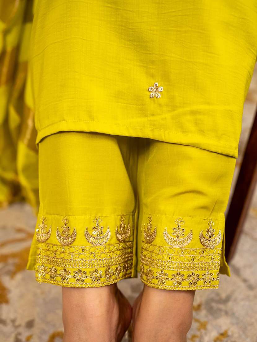 women solid with work three quarter sleeve kurta pant with dupatta set - 22322208 -  Standard Image - 4