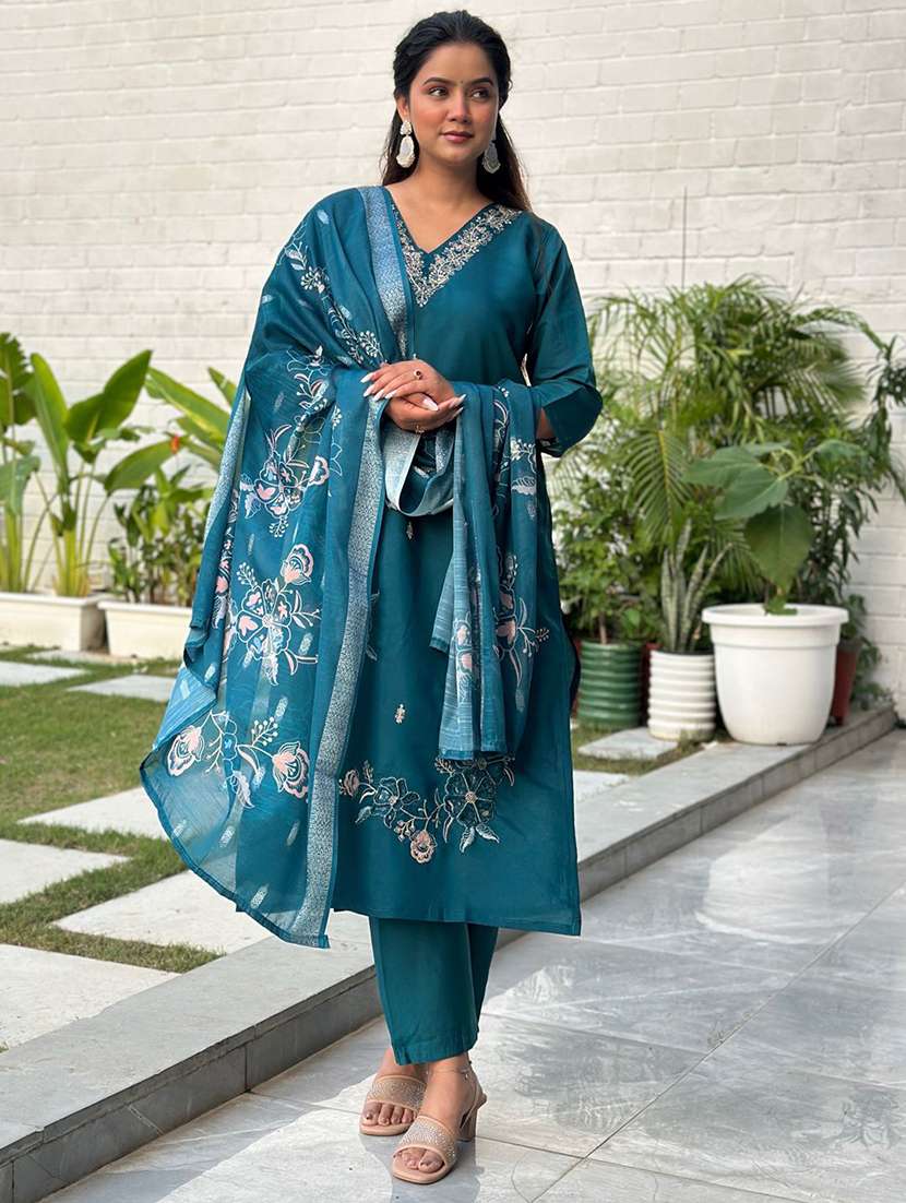 women solid with work three quarter sleeve kurta pant with dupatta set - 22322252 -  Standard Image - 1