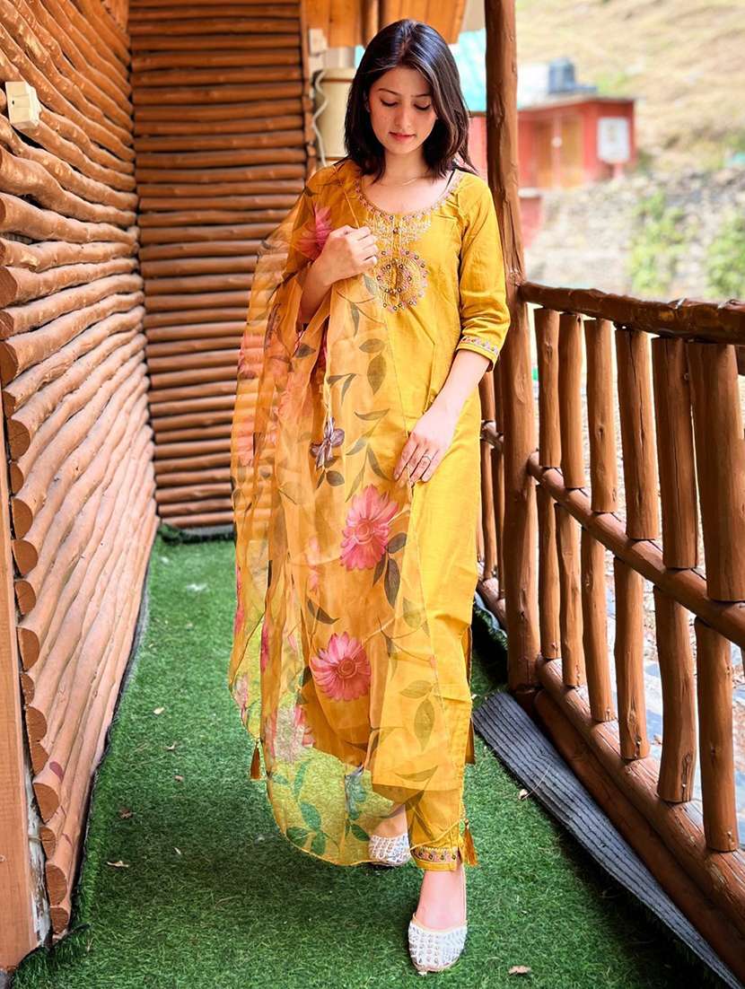 Women Solid With Work Three Quarter Sleeve Kurta Pant With Dupatta Set - 22322264 -  Standard Image - 1