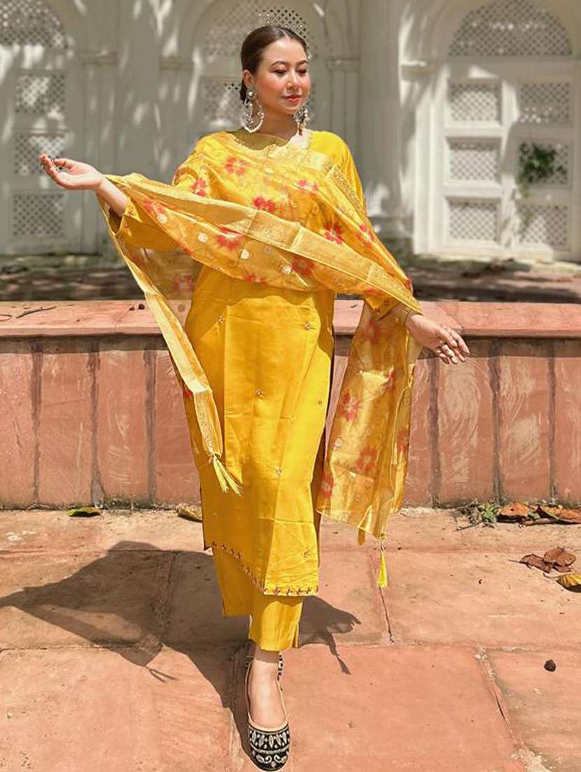 women solid with work three quarter sleeve kurta pant with dupatta set - 22322325 -  Standard Image - 1
