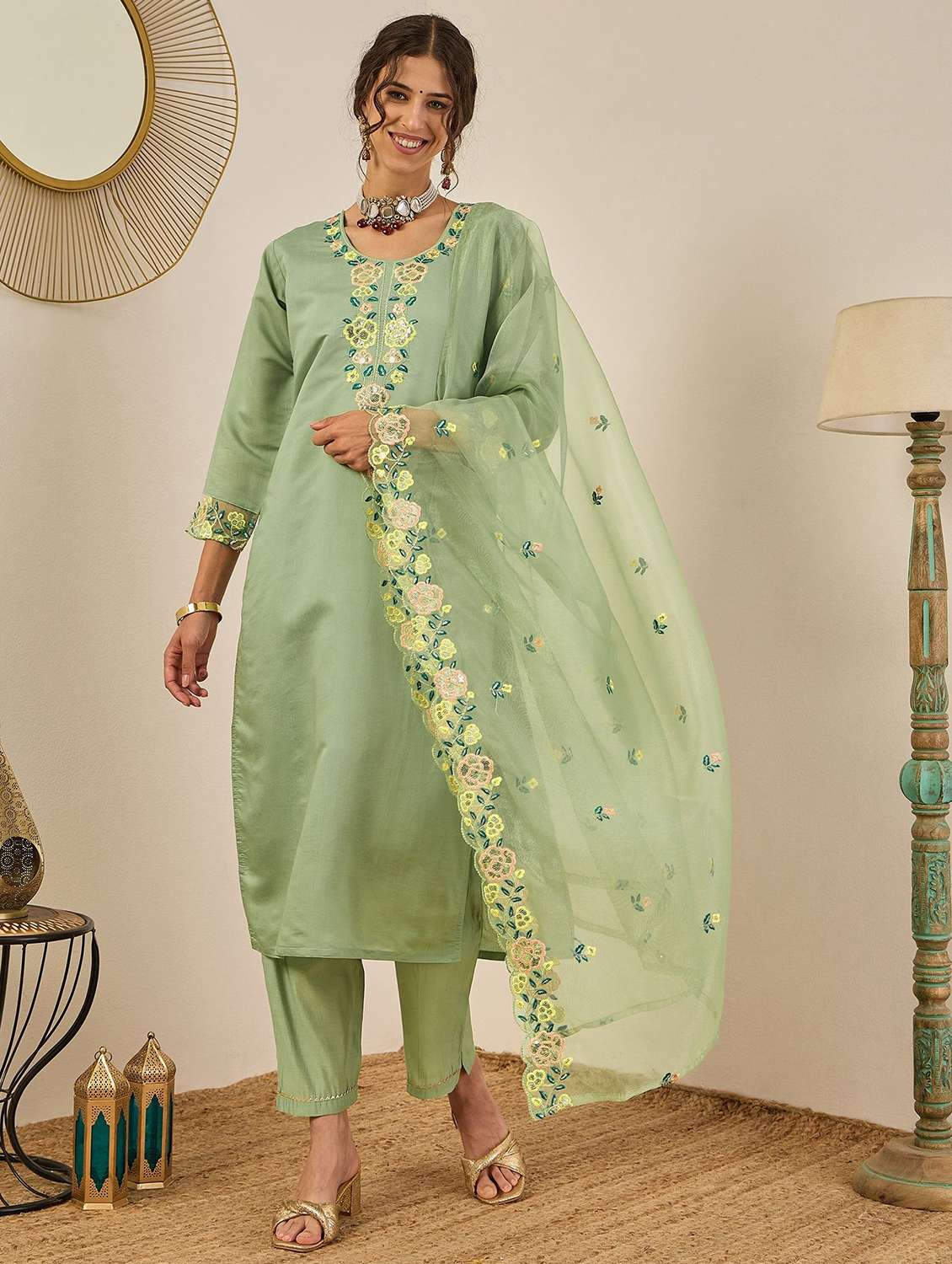 women solid with work three quarter sleeve kurta pant with dupatta set