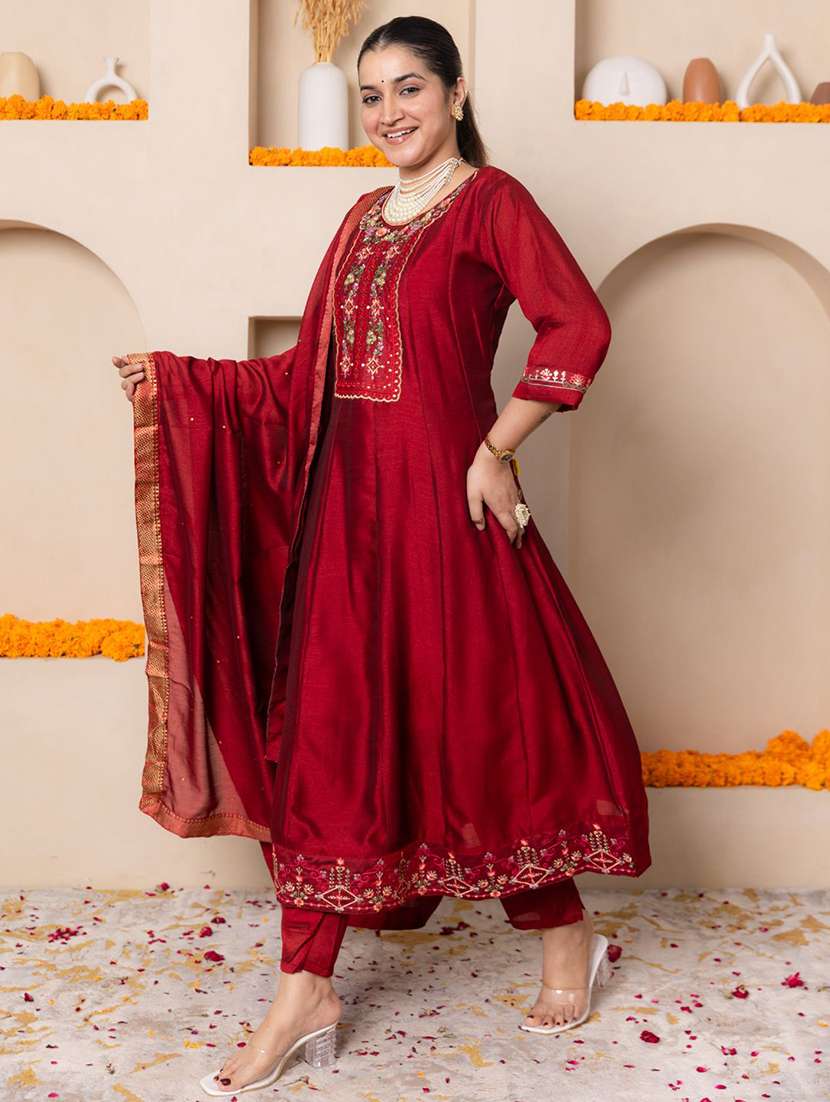 women solid with work three quarter sleeve kurta pant with dupatta set - 22322346 -  Standard Image - 1
