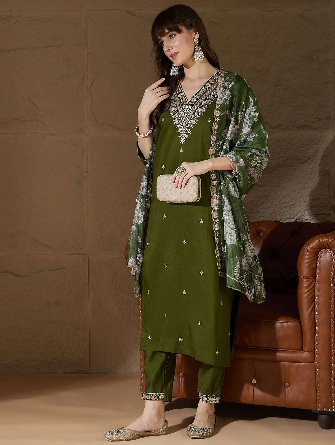 women solid with work three quarter sleeve kurta pant with dupatta set