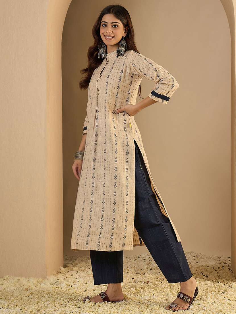 women self design three quarter sleeve kurta pant set - 22322372 -  Standard Image - 1