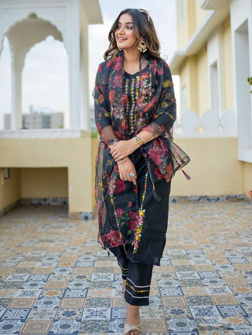 women solid with work three quarter sleeve kurta pant with dupatta set - 22322406 -  Standard Image - 1