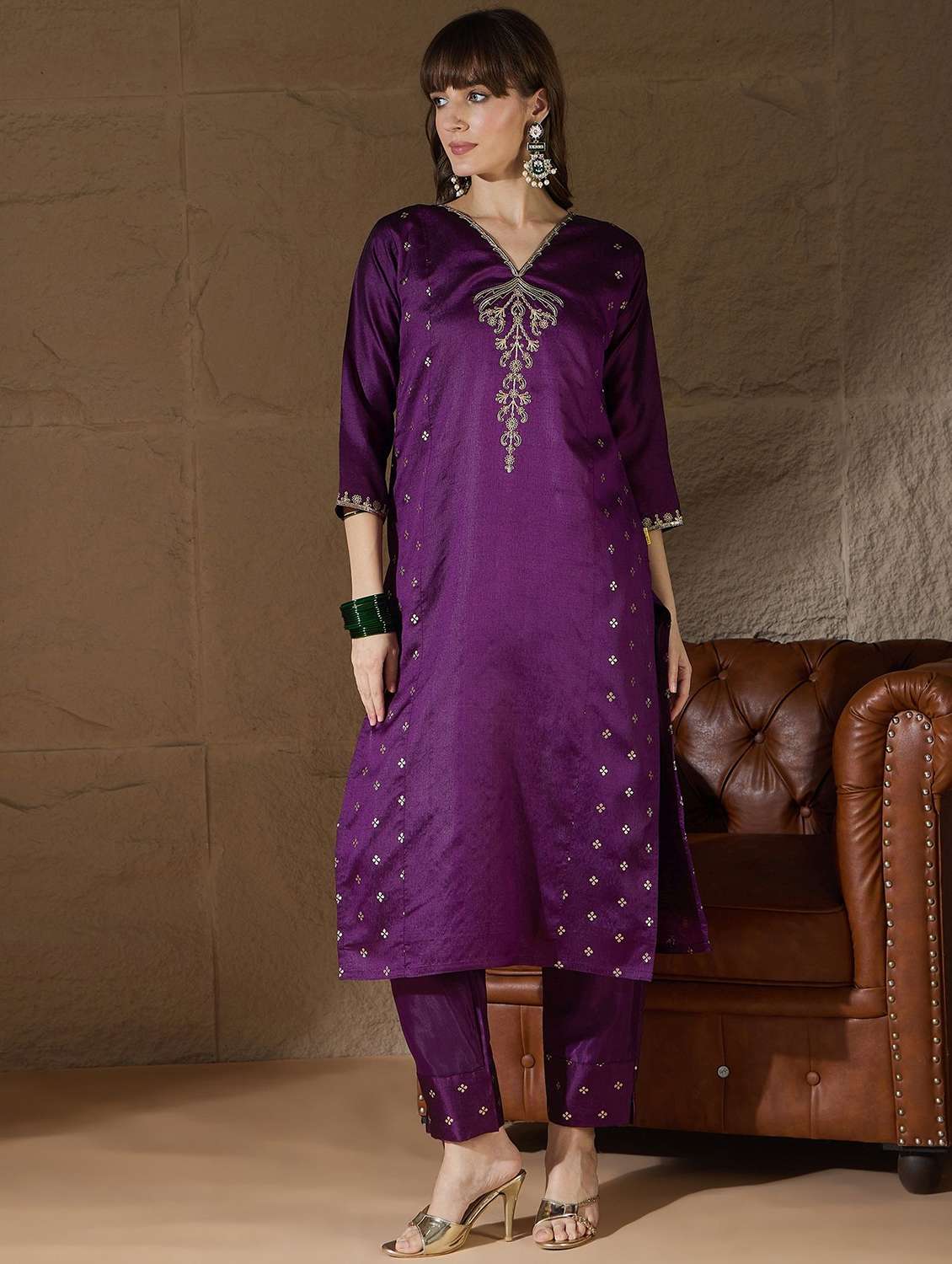 women printed v neck kurta pant with dupatta set - 22322436 -  Standard Image - 1