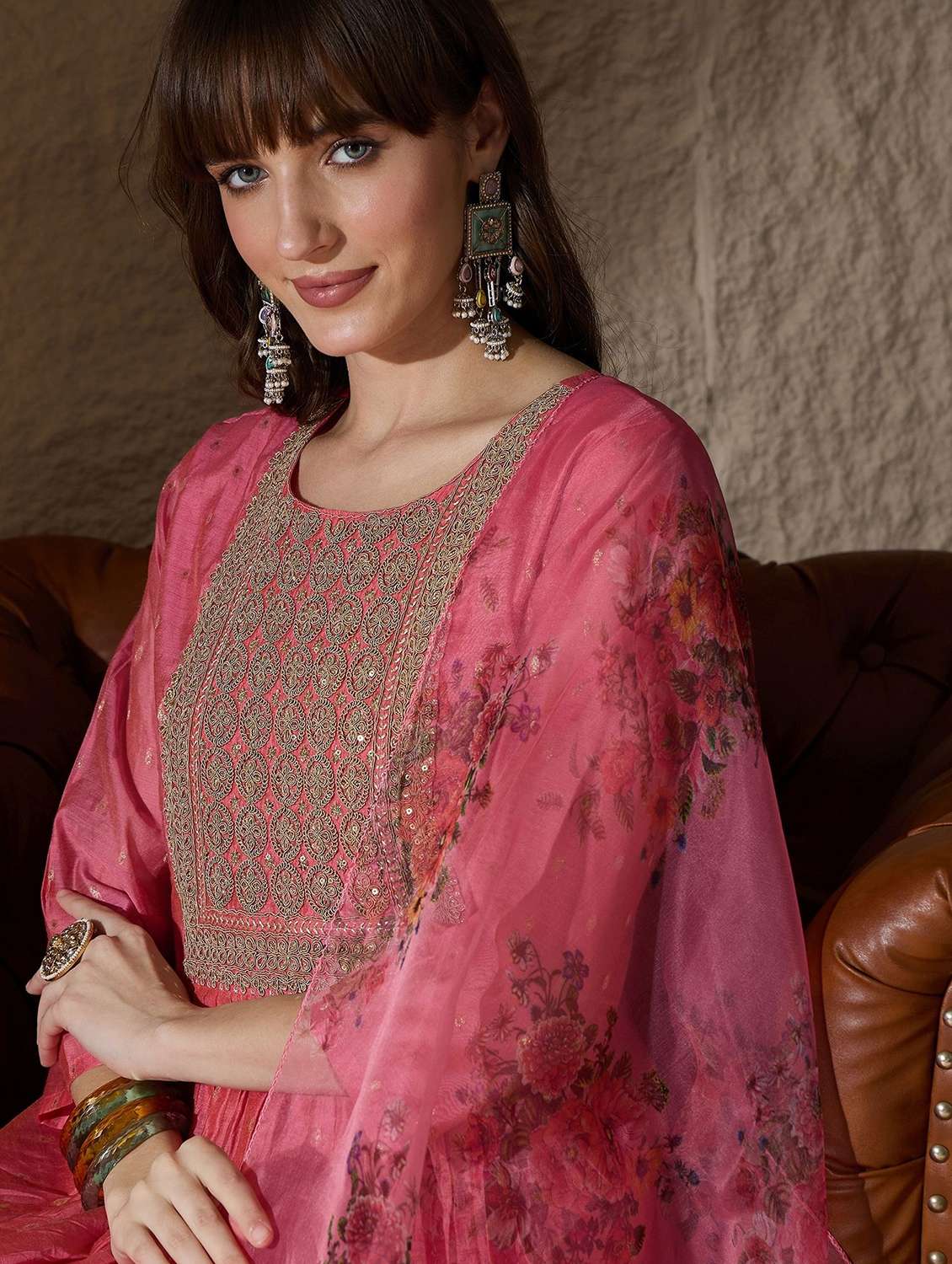 Women Self Design Three Quarter Sleeve Kurta Pant With Dupatta Set - 22322454 -  Standard Image - 4
