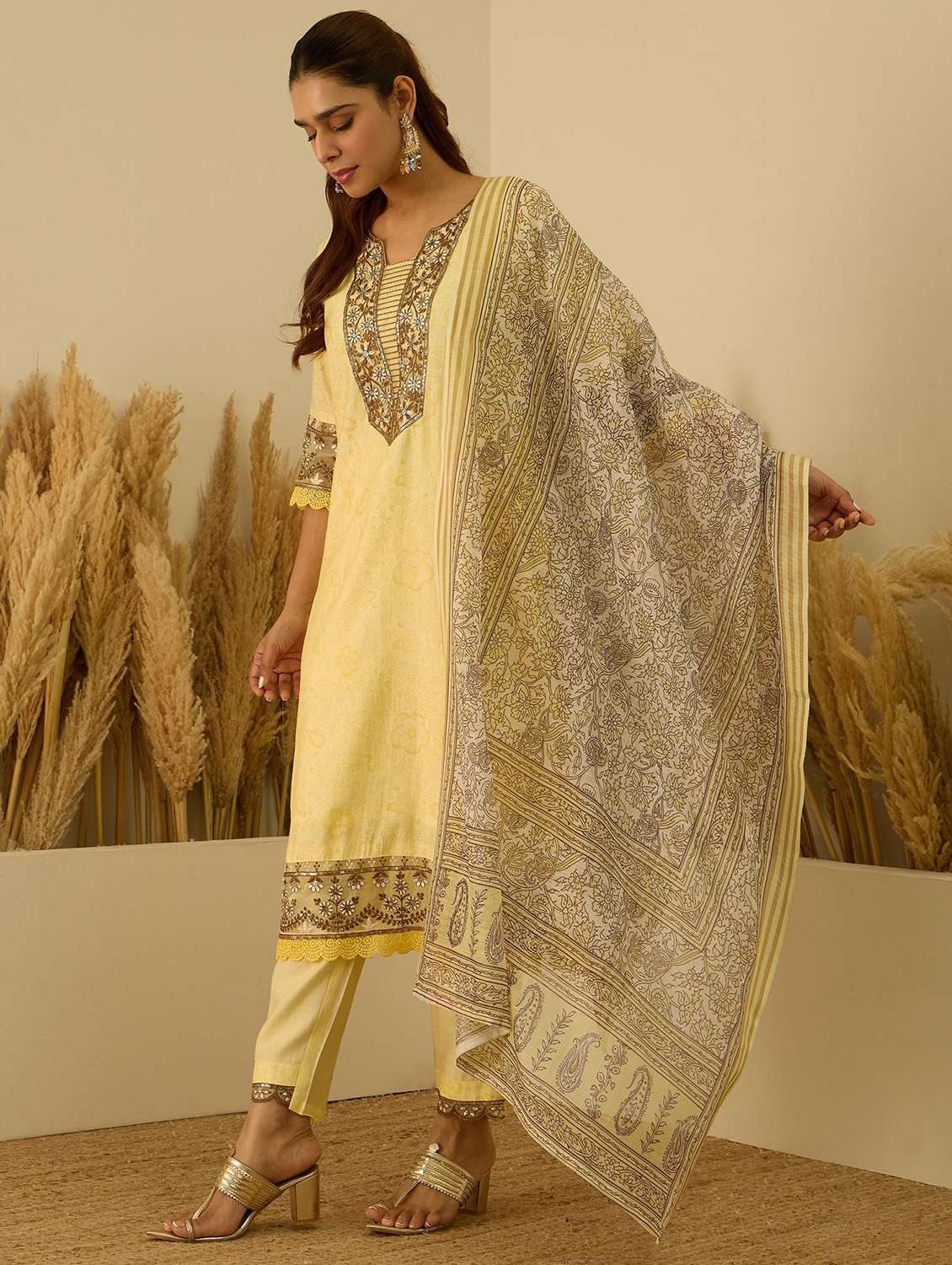women printed three quarter sleeve kurta pant with dupatta set - 22322470 -  Standard Image - 1