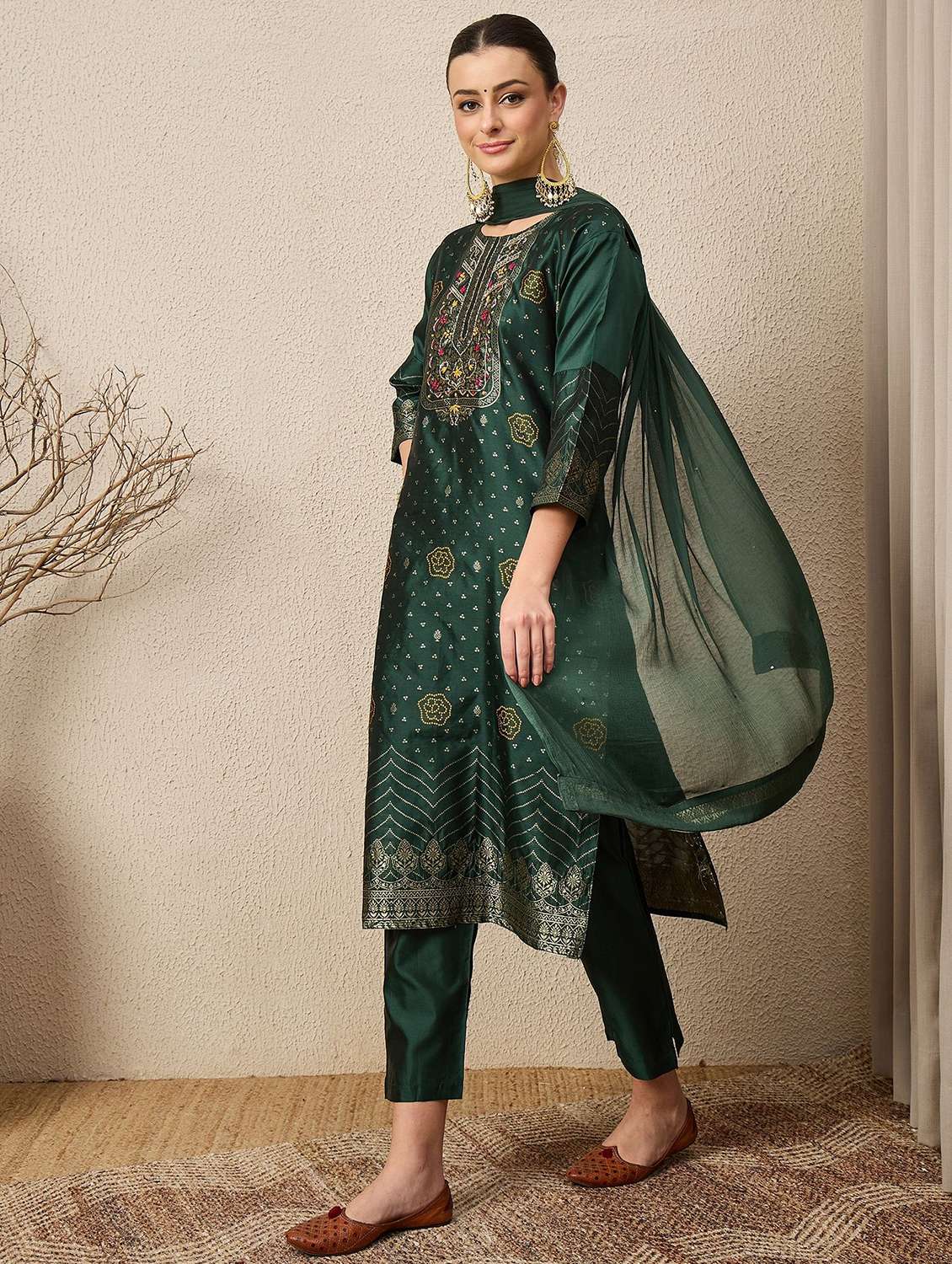 women self design three quarter sleeve kurta pant with dupatta set - 22322488 -  Standard Image - 1