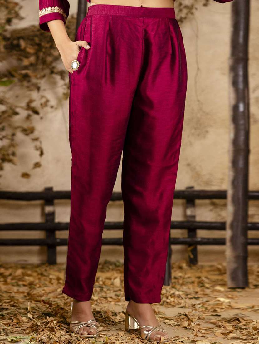maroon silk blend kurta pant  set - 22322497 -  Standard Image - 4