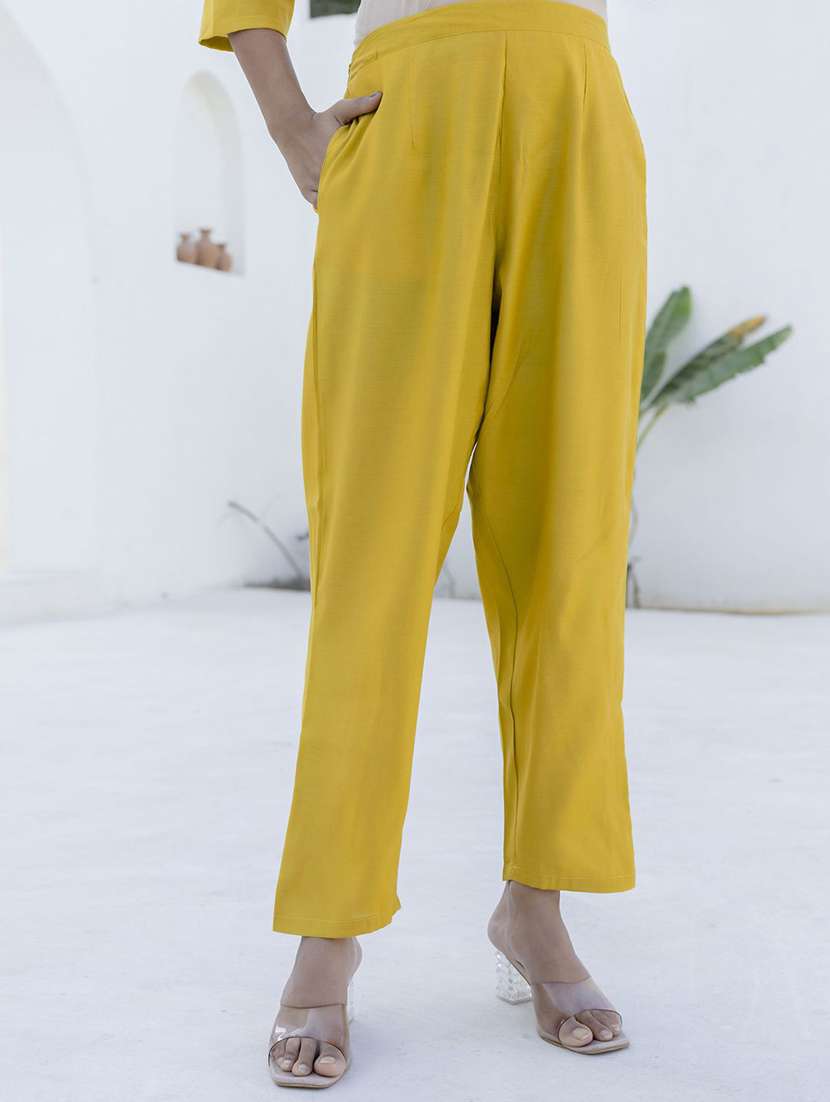 women solid three quarter sleeve kurta pant with dupatta set - 22322526 -  Standard Image - 4