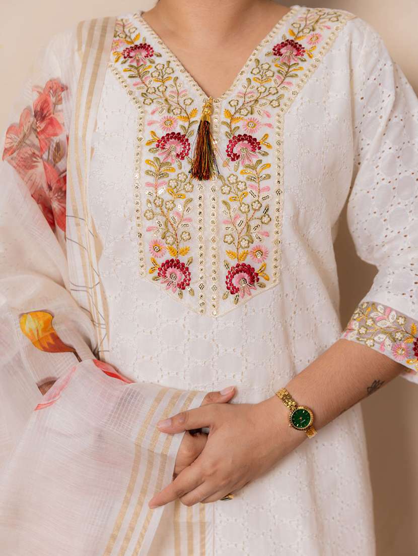 women self design three quarter sleeve kurta pant with dupatta set - 22322532 -  Standard Image - 4