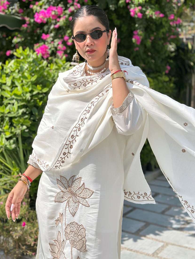 women solid with work three quarter sleeve kurta pant with dupatta set - 22322570 -  Standard Image - 4