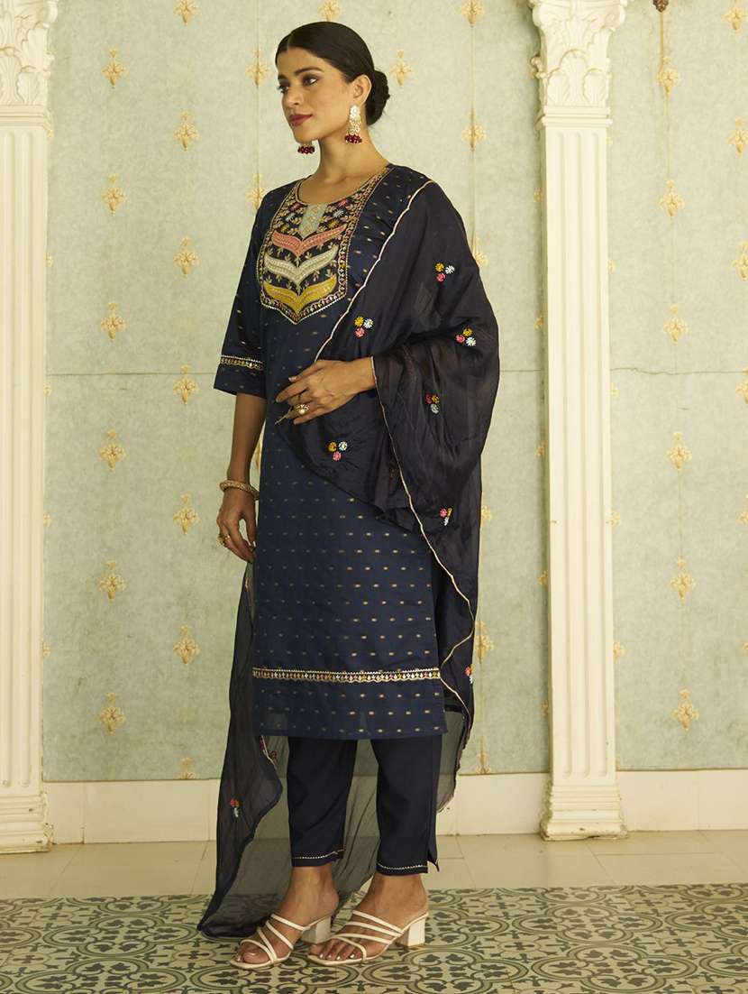 Women Self Design Three Quarter Sleeve Kurta Pant With Dupatta Set - 22322585 -  Standard Image - 1