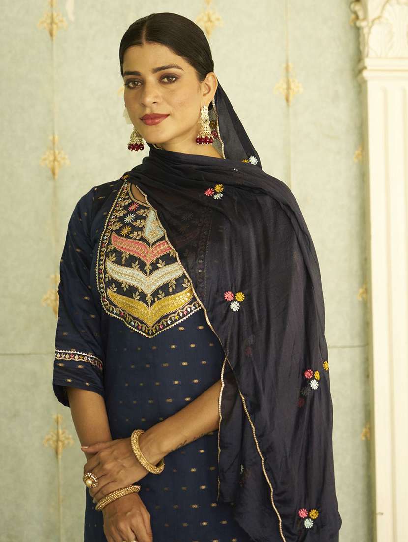 Women Self Design Three Quarter Sleeve Kurta Pant With Dupatta Set - 22322585 -  Standard Image - 4