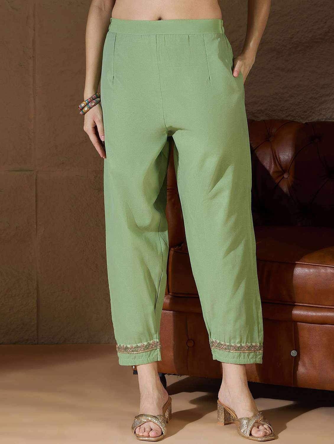 women printed three quarter sleeve kurta pant with dupatta set - 22322593 -  Standard Image - 4