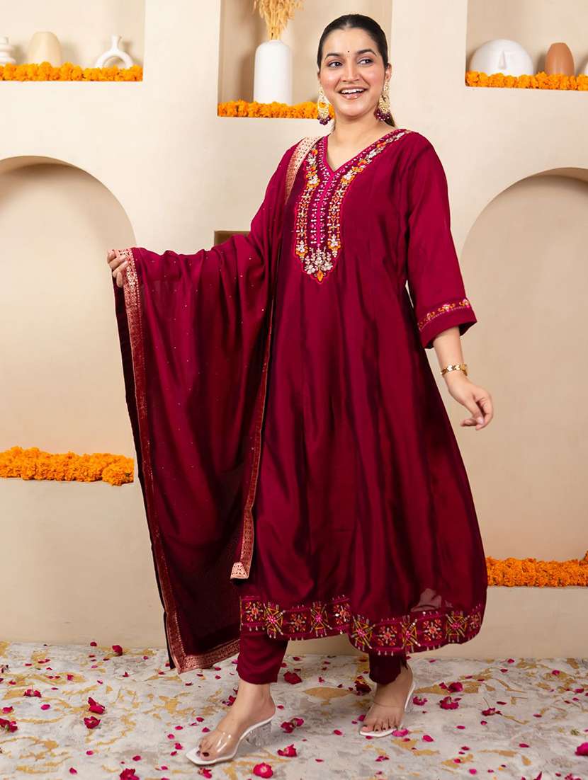 women solid with work three quarter sleeve kurta pant with dupatta set - 22322594 -  Standard Image - 1
