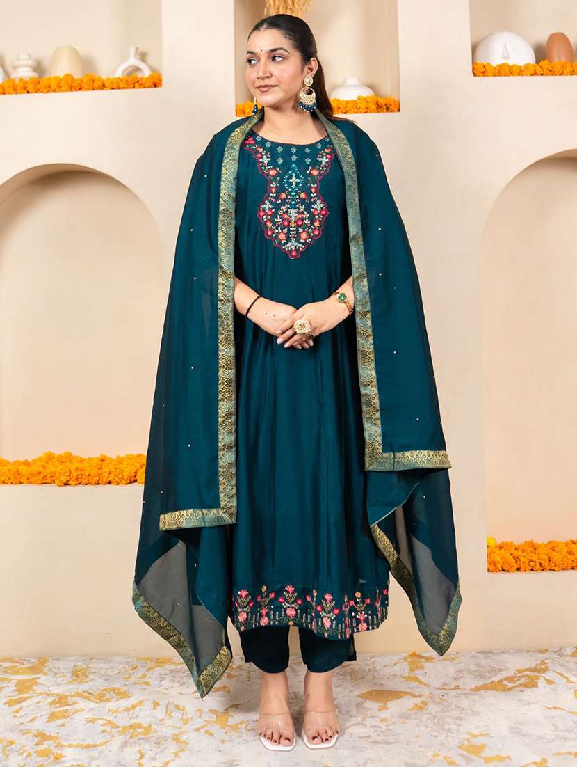 women solid with work three quarter sleeve kurta pant with dupatta set - 22322612 -  Standard Image - 1