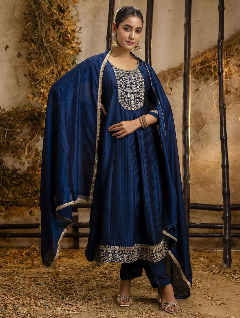 women solid with work three quarter sleeve kurta pant with dupatta set - 22322634 -  Standard Image - 1
