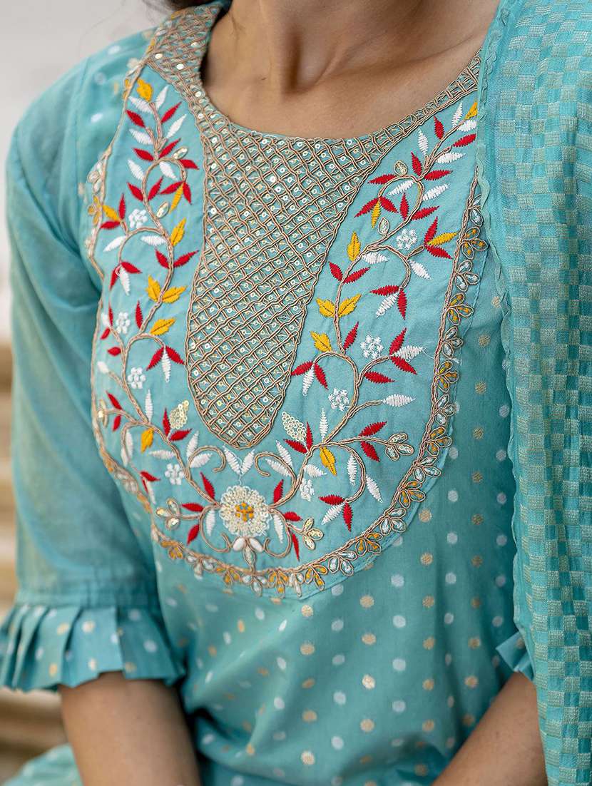 women self design three quarter sleeve kurta pant with dupatta set - 22322662 -  Standard Image - 4