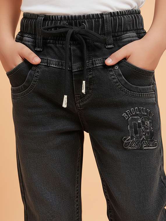 boys solid mid rise jogger - 22323242 -  Standard Image - 4