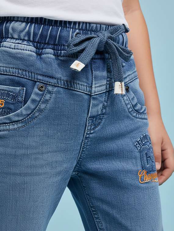 boys solid mid rise jogger - 22323245 -  Standard Image - 4