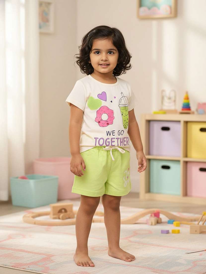 girls printed short sleeves top and shorts set