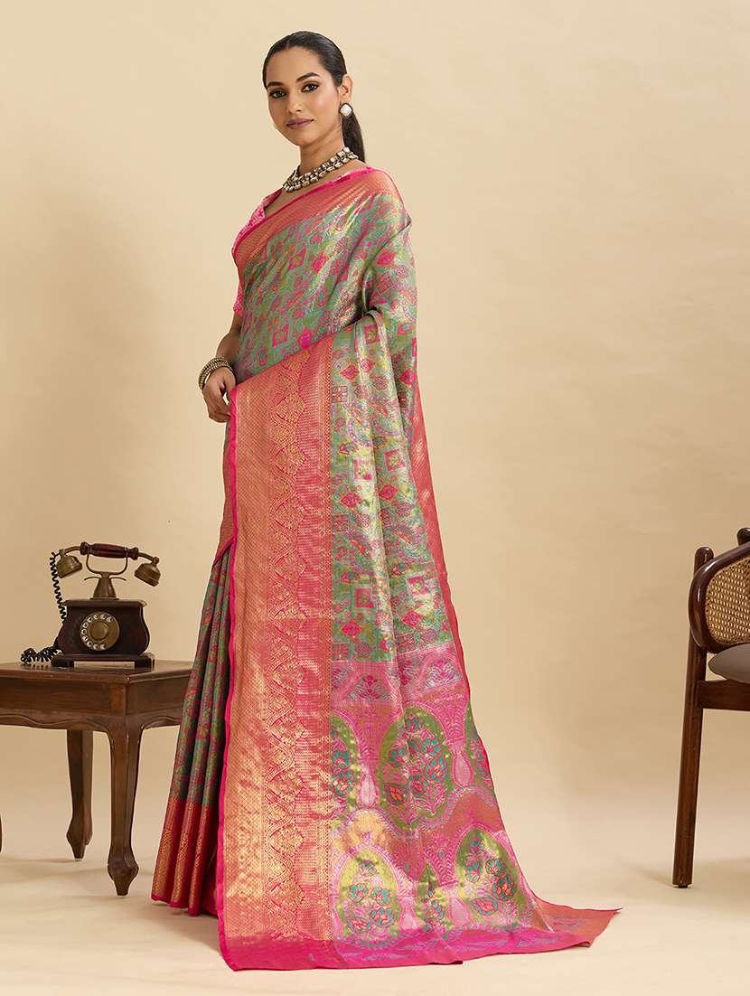 women self design banarasi saree with blouse - 22324054 -  Standard Image - 1