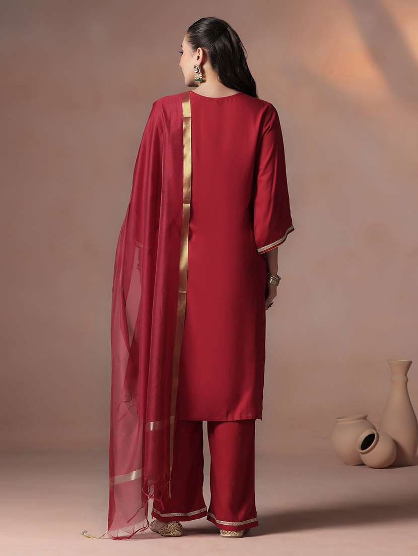 women red suit set - 22324116 -  Standard Image - 4