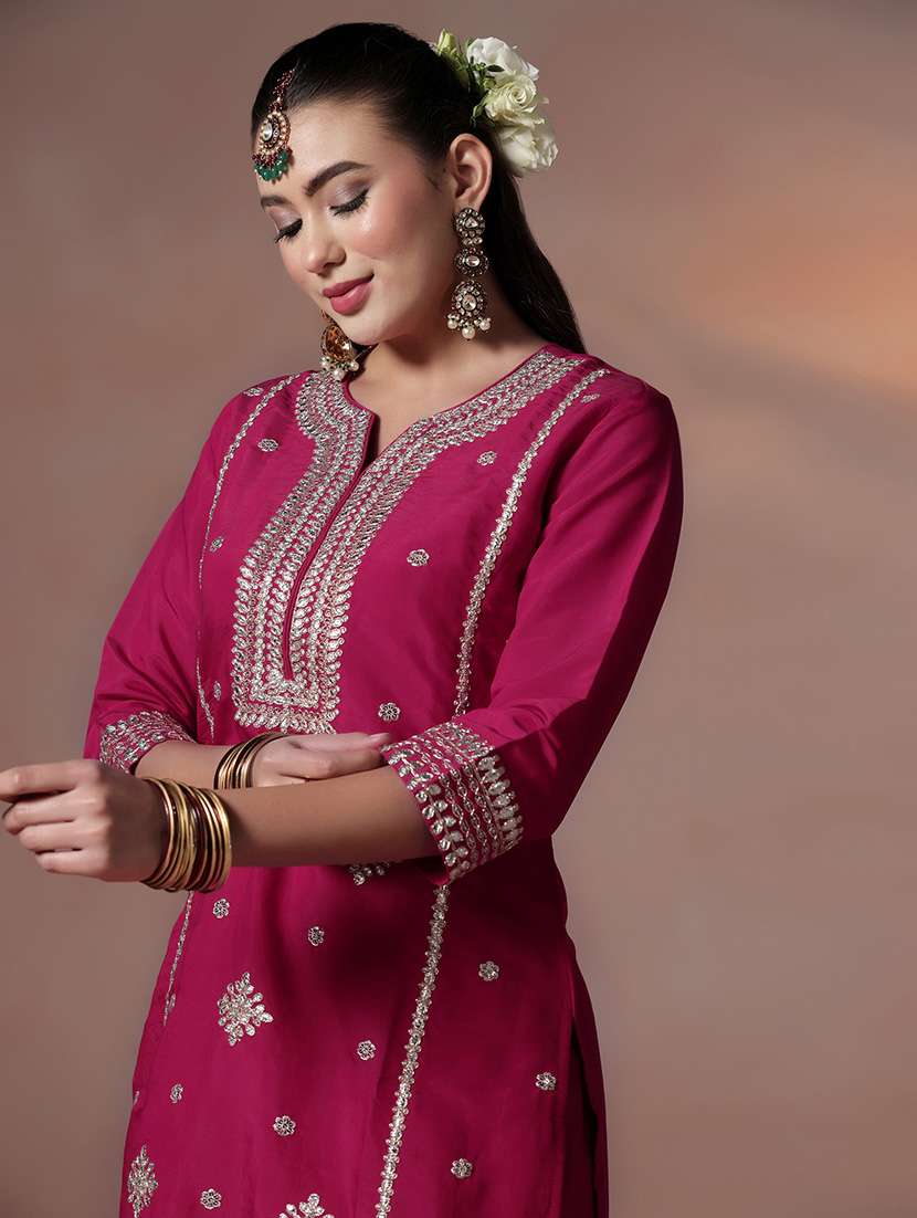 women pink suit set - 22324122 -  Standard Image - 1