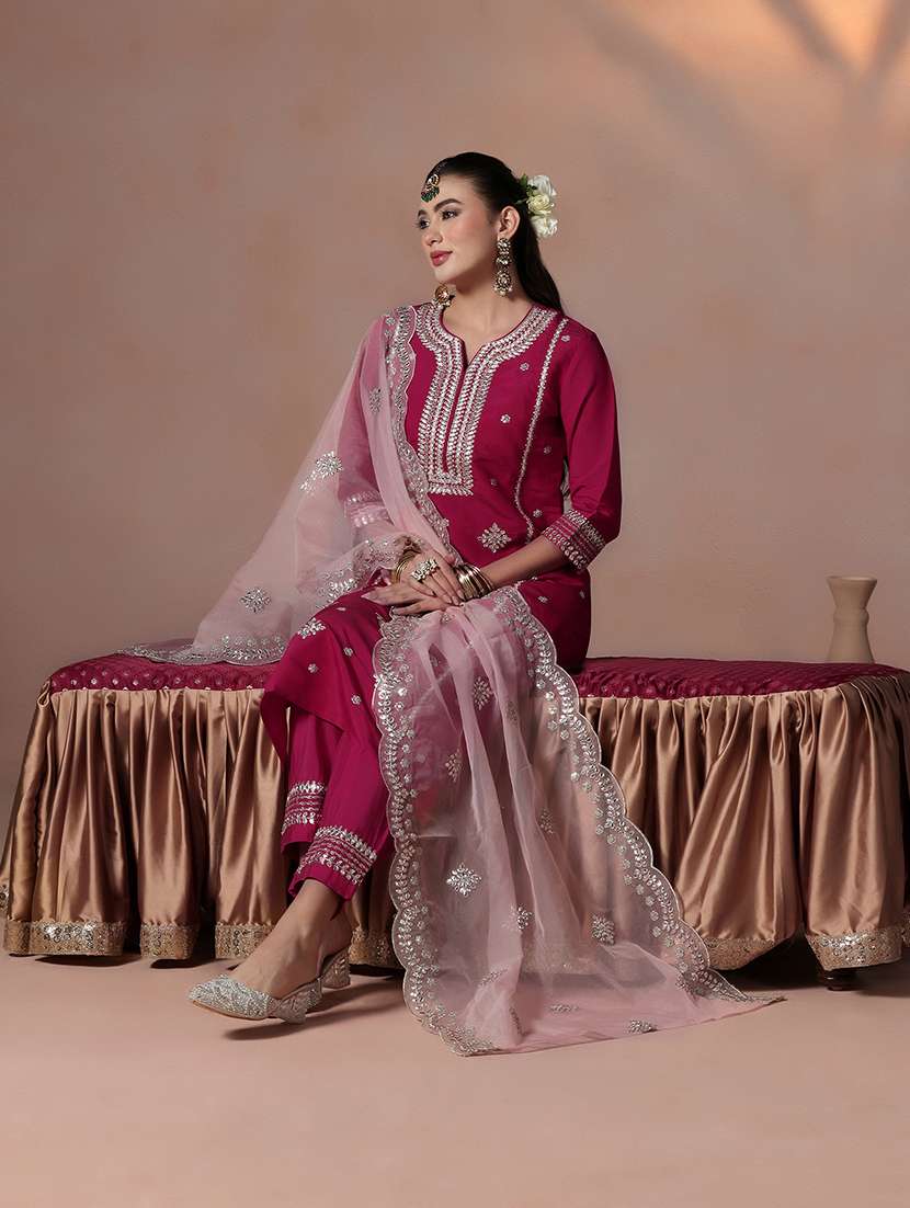 women pink suit set - 22324122 -  Standard Image - 6