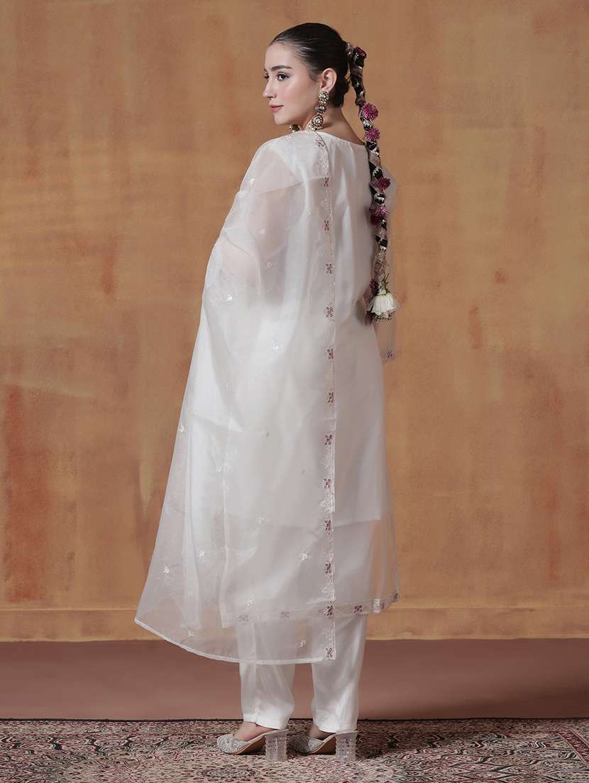 women solid with work three quarter sleeve kurta pant with dupatta set - 22324155 -  Standard Image - 4