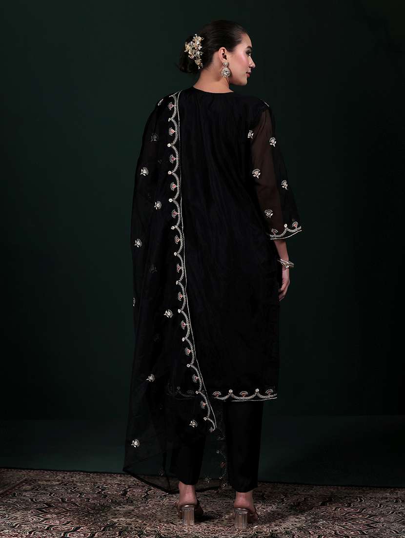 women solid with work three quarter sleeve kurta pant with dupatta set - 22324158 -  Standard Image - 4