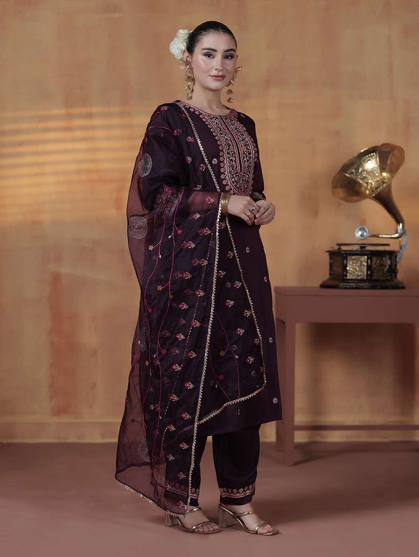 women solid with work three quarter sleeve kurta pant with dupatta set - 22324179 -  Standard Image - 4