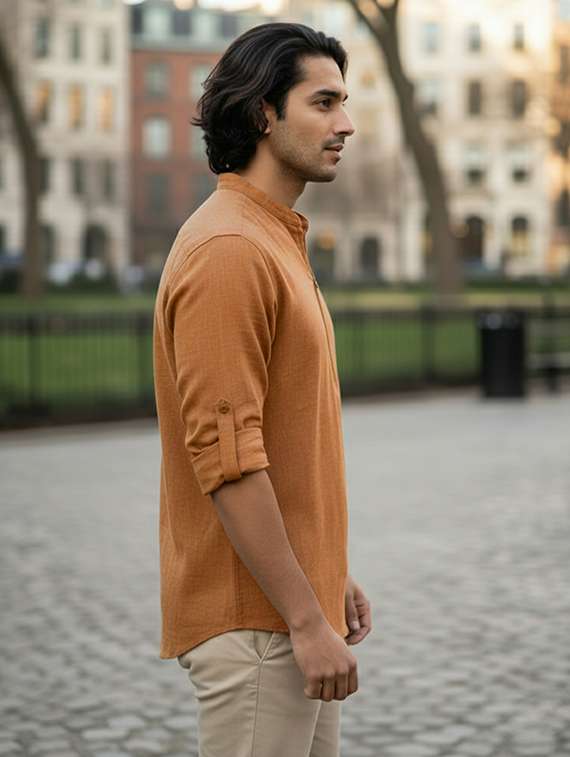 Men Solid Mandarin Neck Short Kurta - 22326356 -  Standard Image - 1