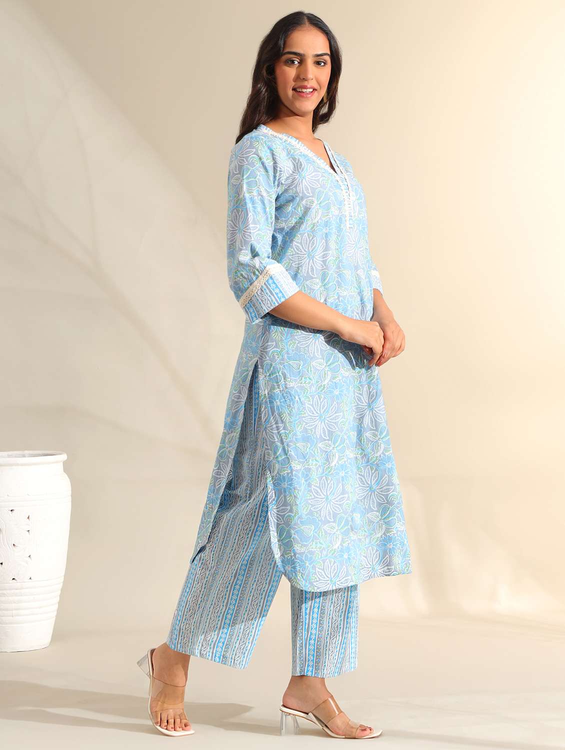women floral three quarter sleeve kurta pant set - 22326601 -  Standard Image - 1