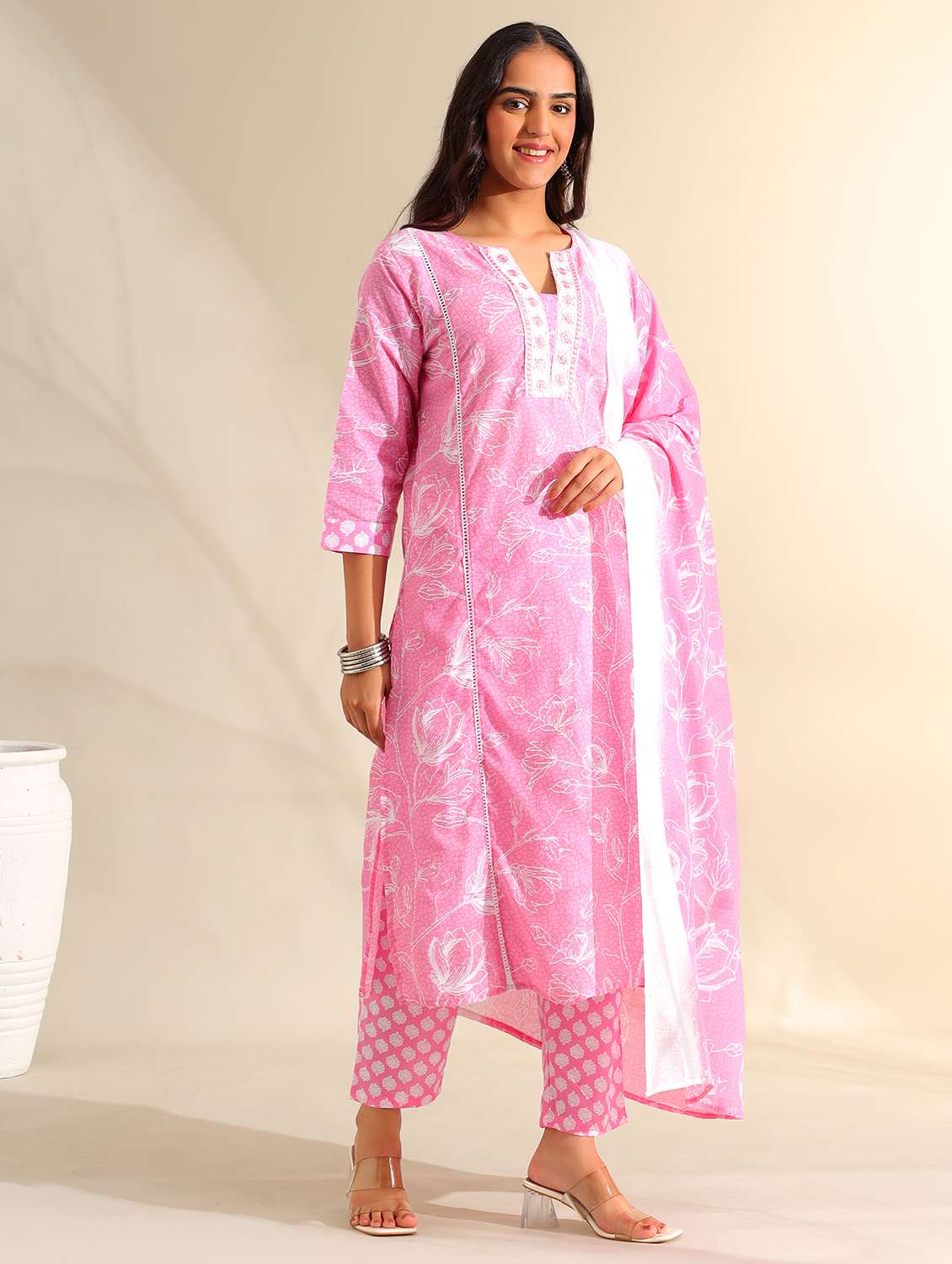 women floral three quarter sleeve kurta pant with dupatta set - 22326626 -  Standard Image - 1