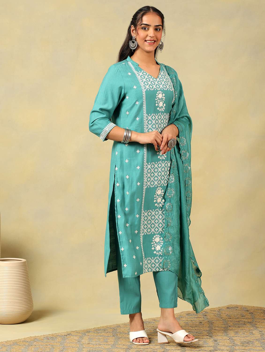 women solid with work mandarin neck kurta pant with dupatta set - 22326634 -  Standard Image - 1