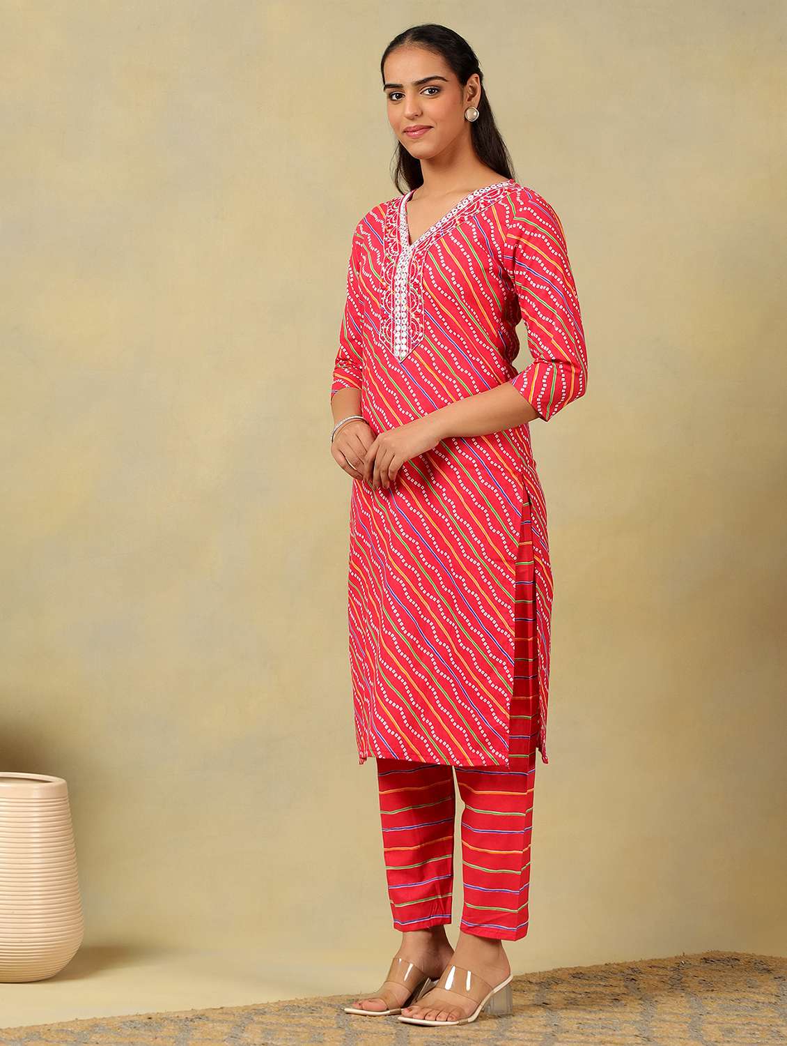 women printed three quarter sleeve kurta pant with dupatta set - 22326640 -  Standard Image - 4