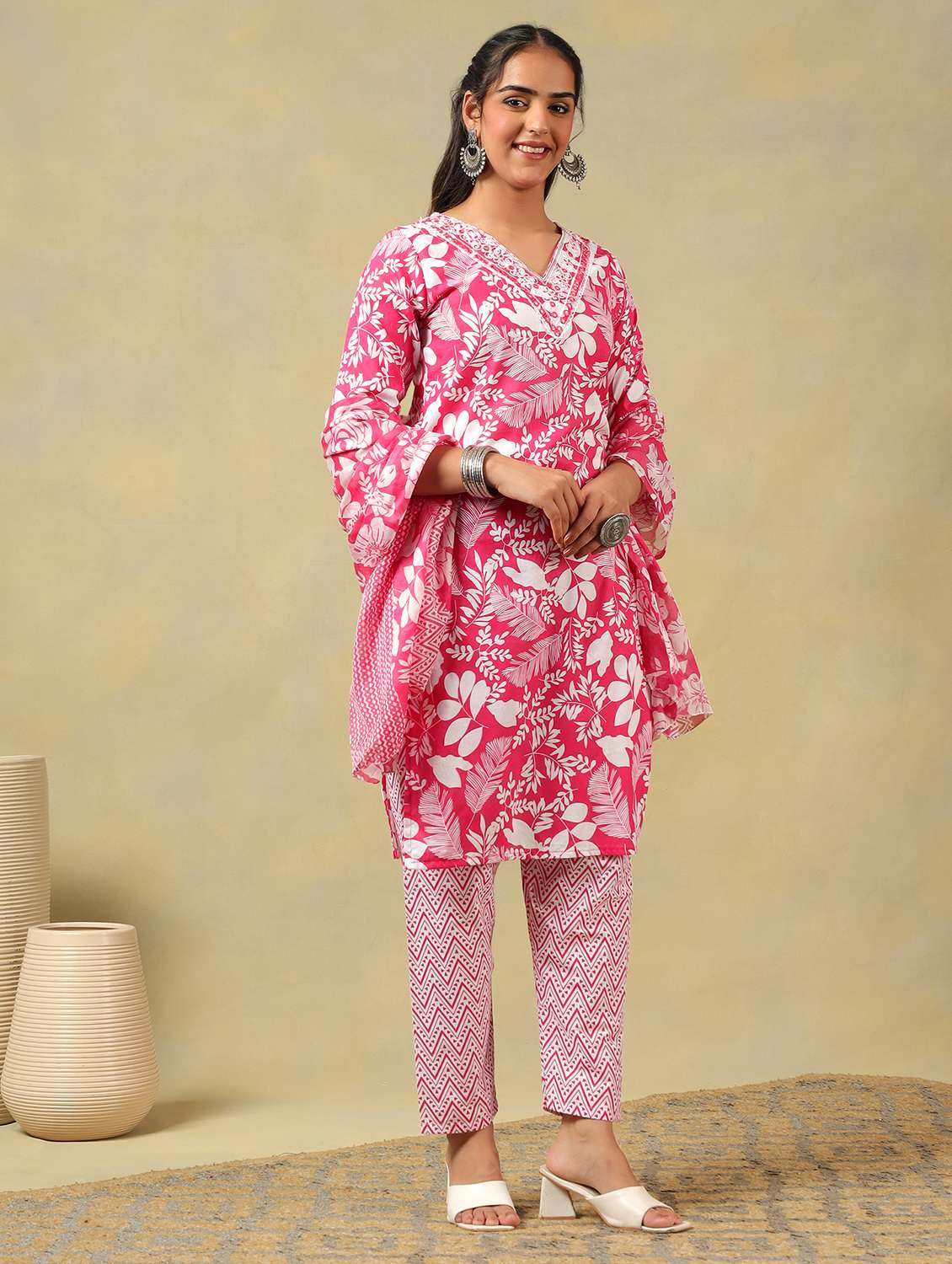 Women Printed Three Quarter Sleeve Kurta Pant With Dupatta Set - 22326642 -  Standard Image - 1
