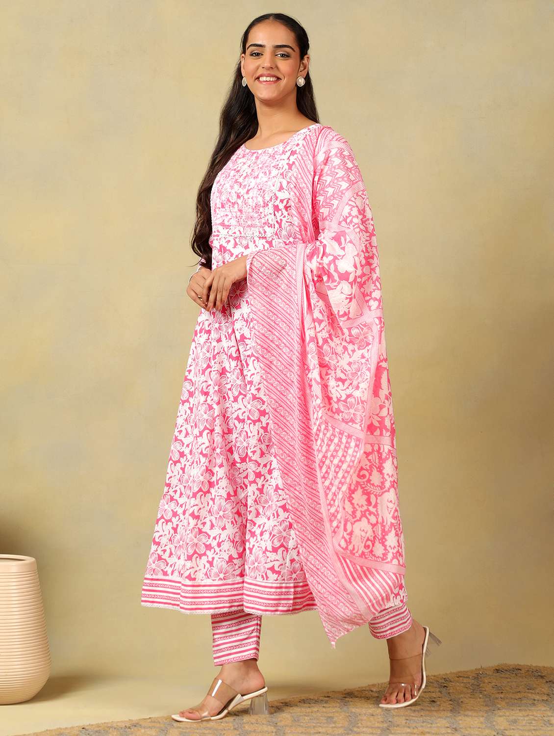 women floral round neck kurta pant with dupatta set - 22326650 -  Standard Image - 1