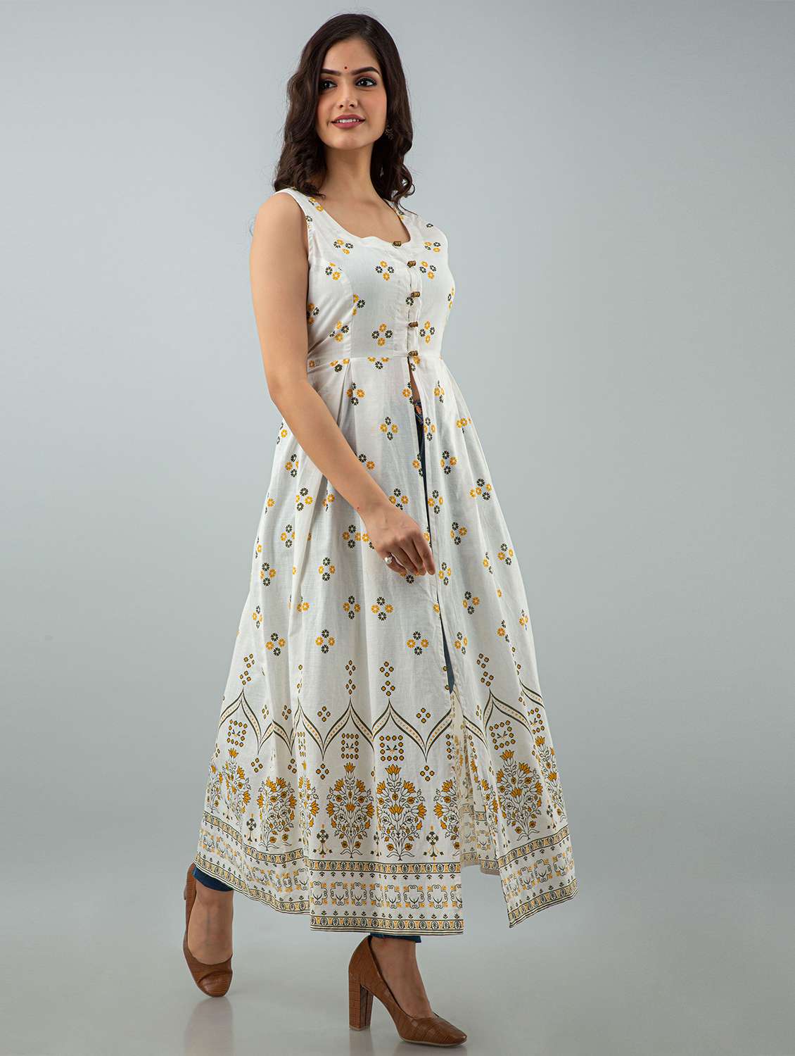 women printed sleeveless front slit kurta - 22327601 -  Standard Image - 1