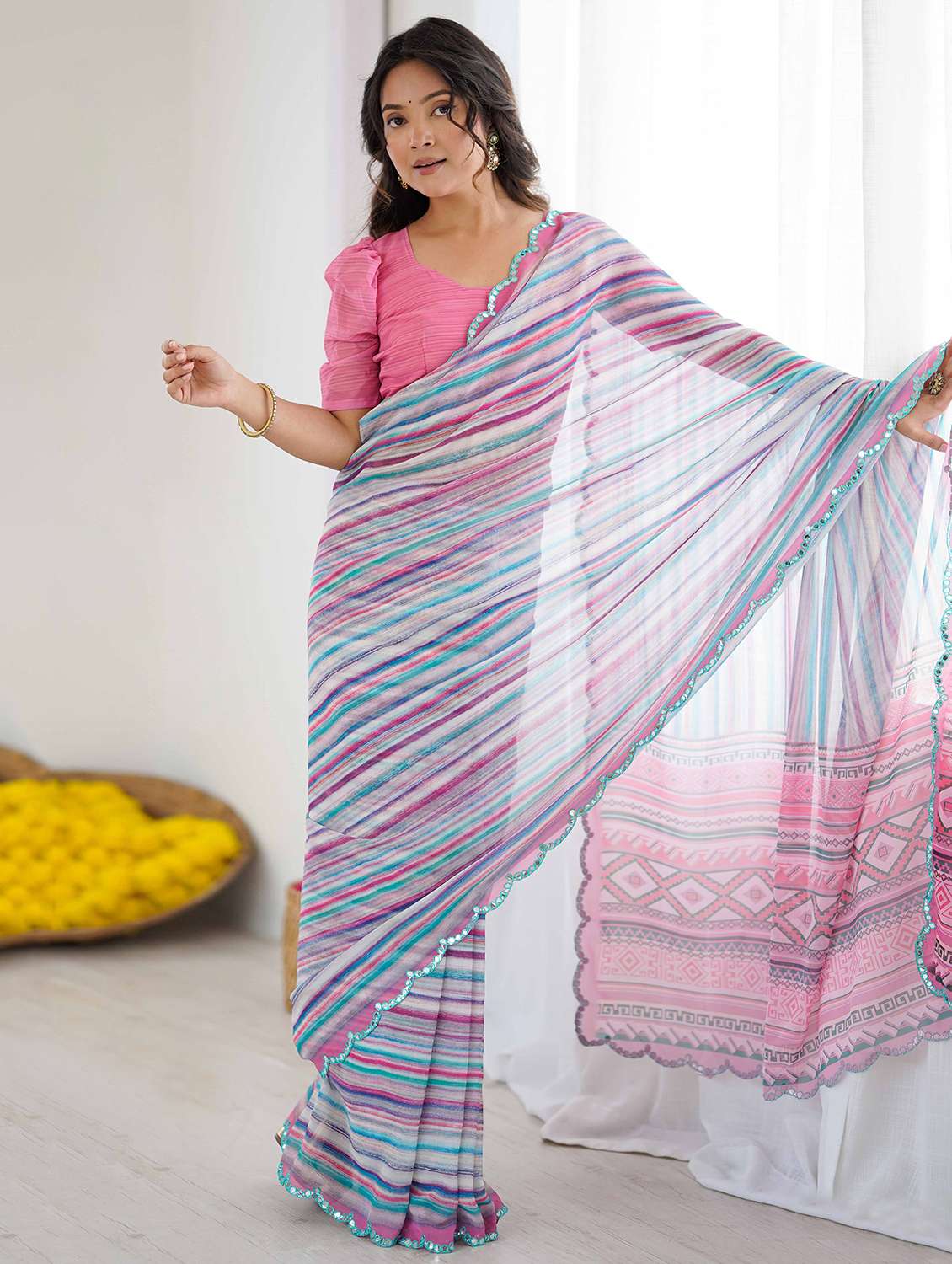 women printed casual wear saree with blouse - 22327608 -  Standard Image - 1