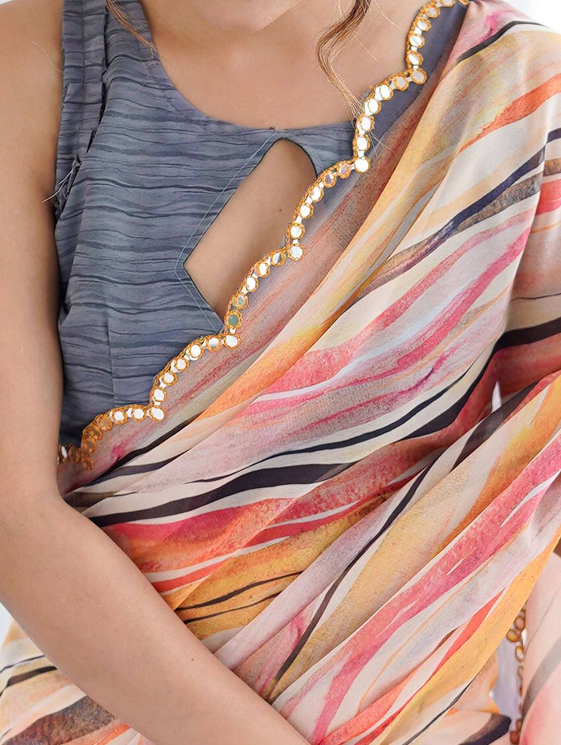 women printed casual wear saree with blouse - 22327613 -  Standard Image - 4