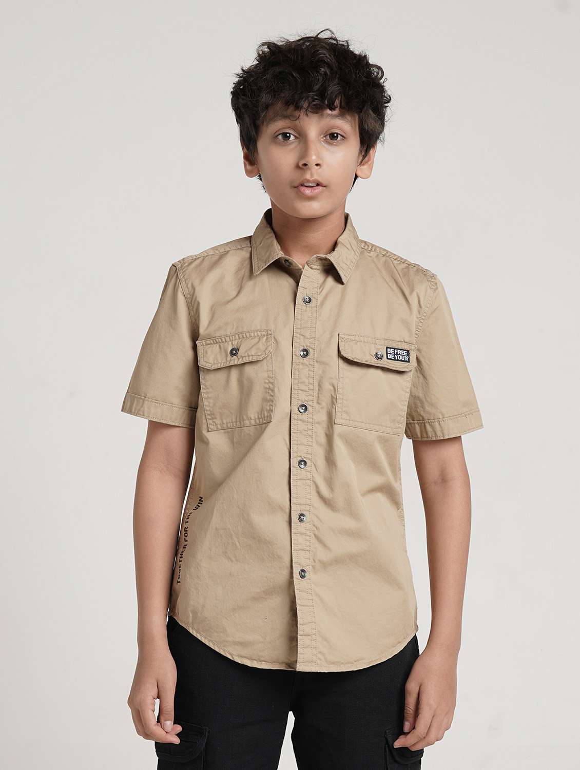 boys solid collared short sleeve shirt