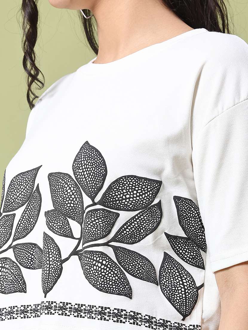Women Printed Short Sleeve Crop T-shirt - 22328095 -  Standard Image - 1